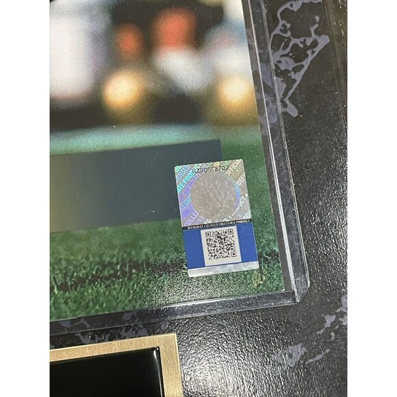 Official Tom Brady #10 University of Michigan NCAA Football Photograph Plaque - Picture 3 of 5